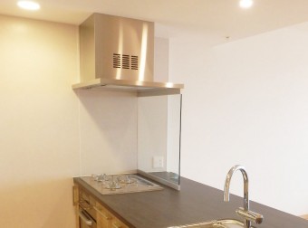 開放的で美しいオープンキッチンに